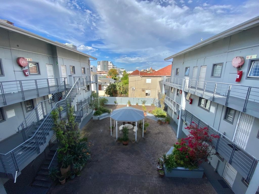 1 Bedroom Property for Sale in Green Point Western Cape